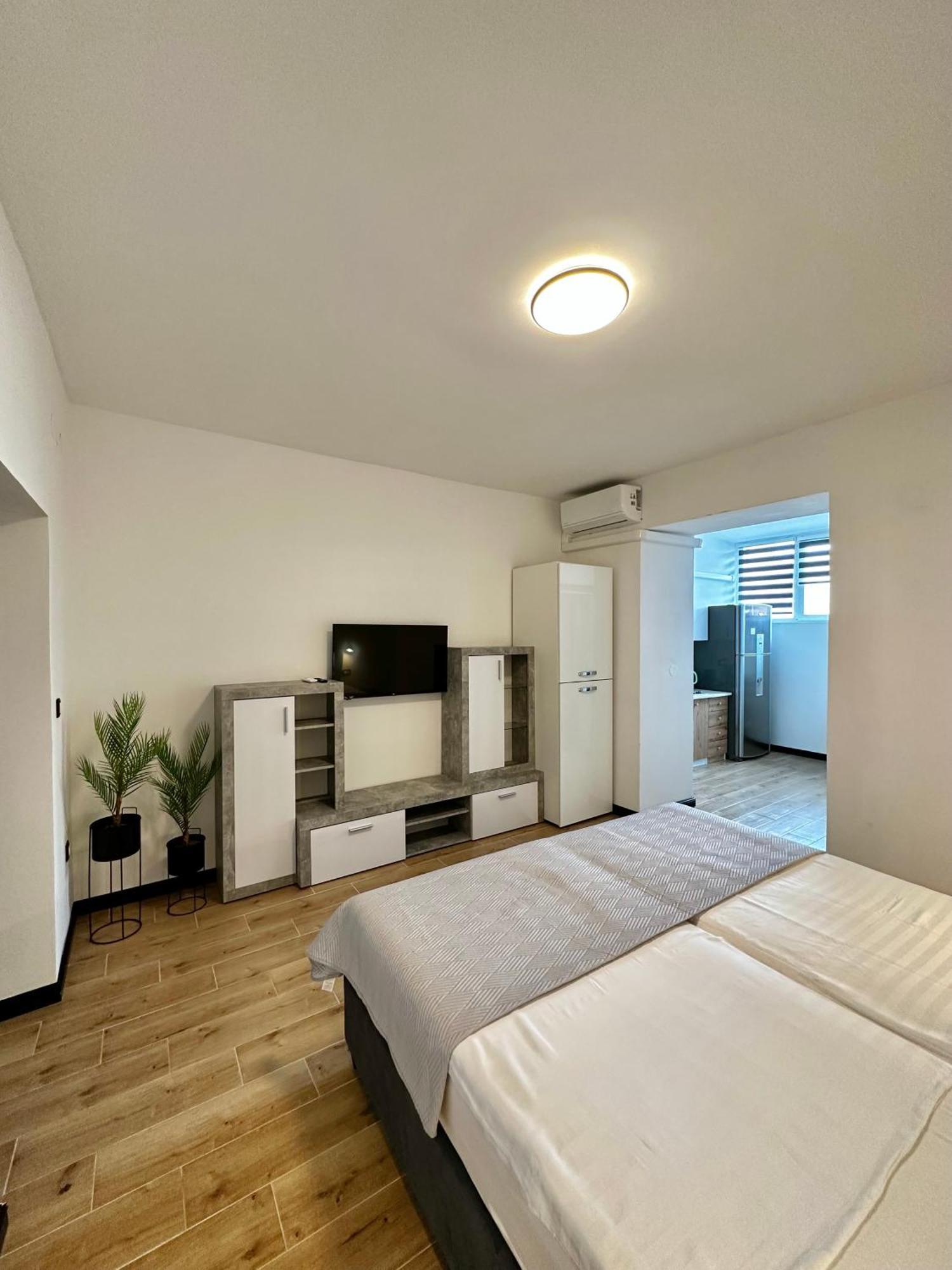Crolivia Apartments Near Arena, Center Of Pula Dış mekan fotoğraf